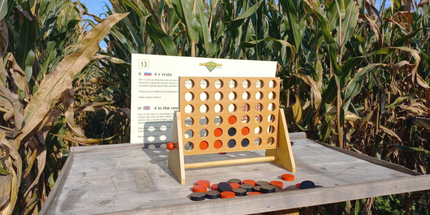 4 v vrsto labirint koruza